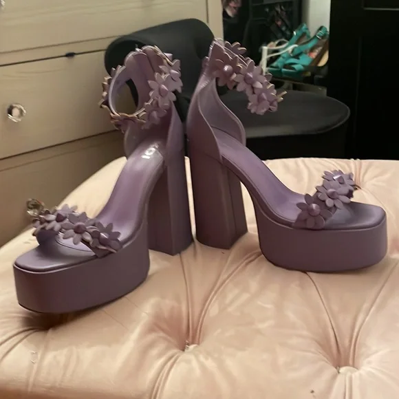 Koi Purple Flower Sandals Size 39 - Picture 4 of 4